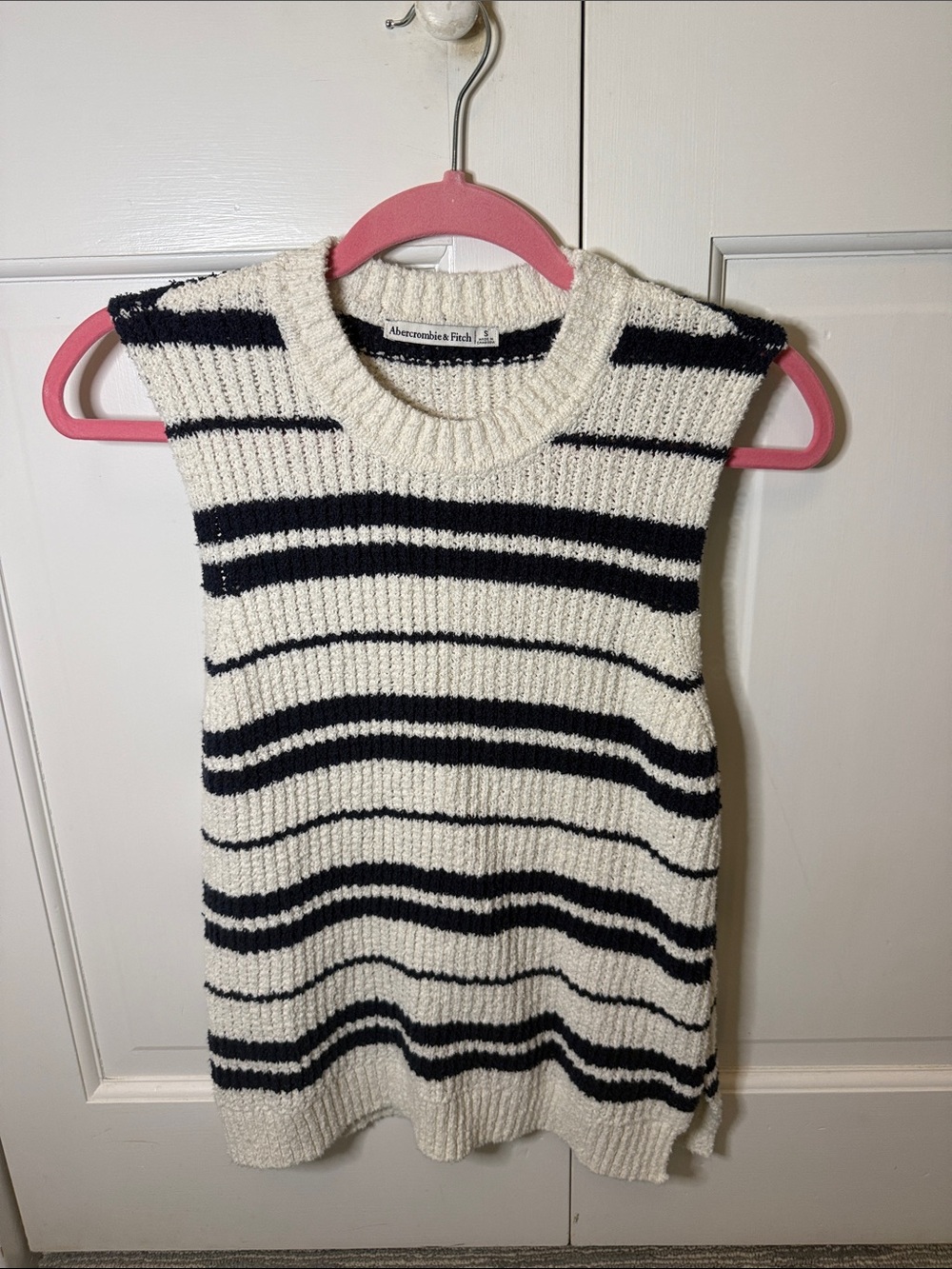 Abercrombie & Fitch Cream and Black Striped Knit Vest